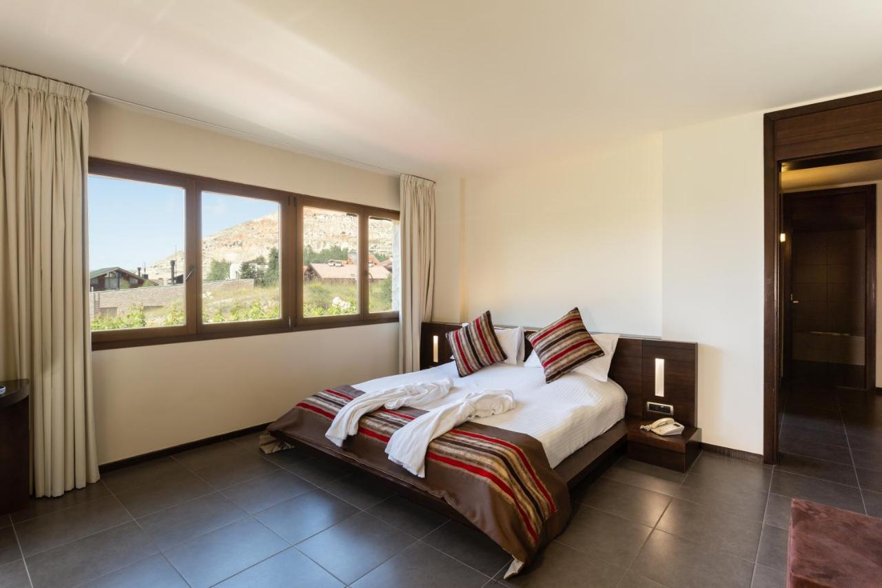 Eleven Hotel Mzaar Kfardebian Exterior photo