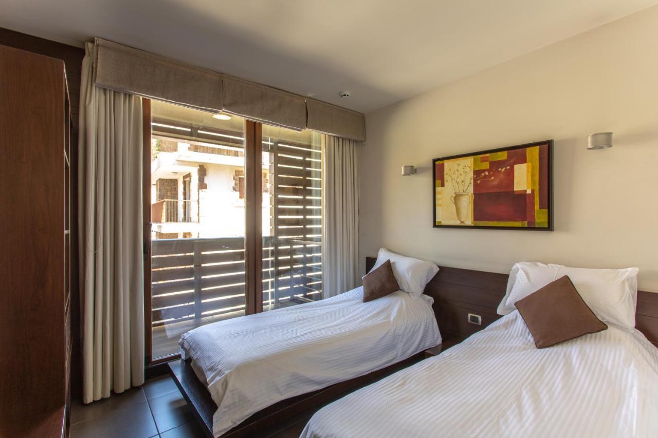 Eleven Hotel Mzaar Kfardebian Exterior photo