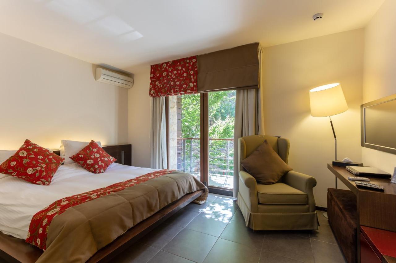 Eleven Hotel Mzaar Kfardebian Exterior photo