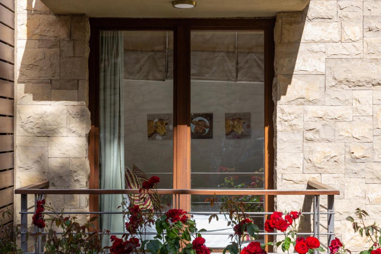 Eleven Hotel Mzaar Kfardebian Exterior photo