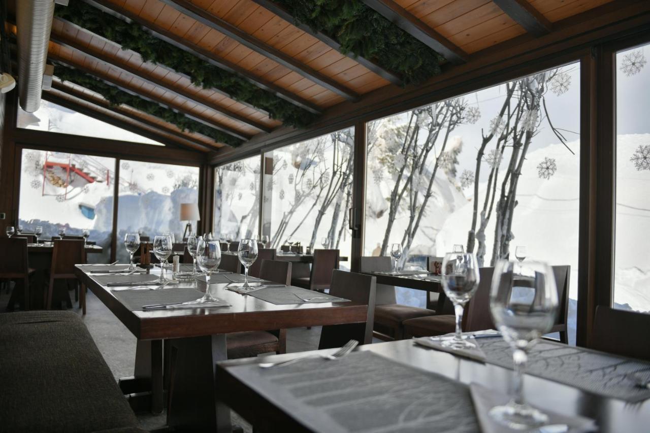 Eleven Hotel Mzaar Kfardebian Exterior photo